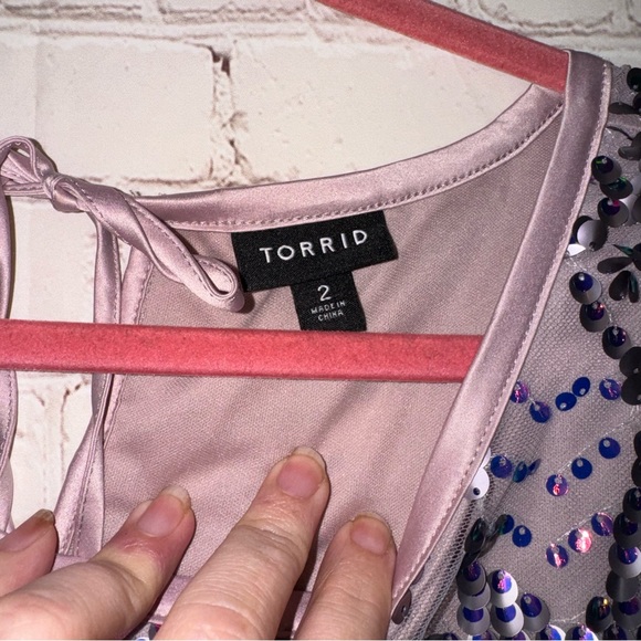TORRID Sequin Shell Crop Top, Size 2X - Picture 8 of 12